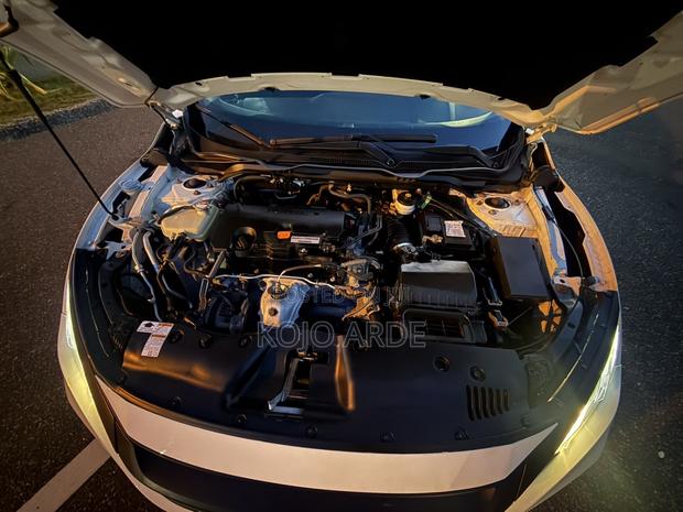 Honda Civic EX-L Sedan 2019 White