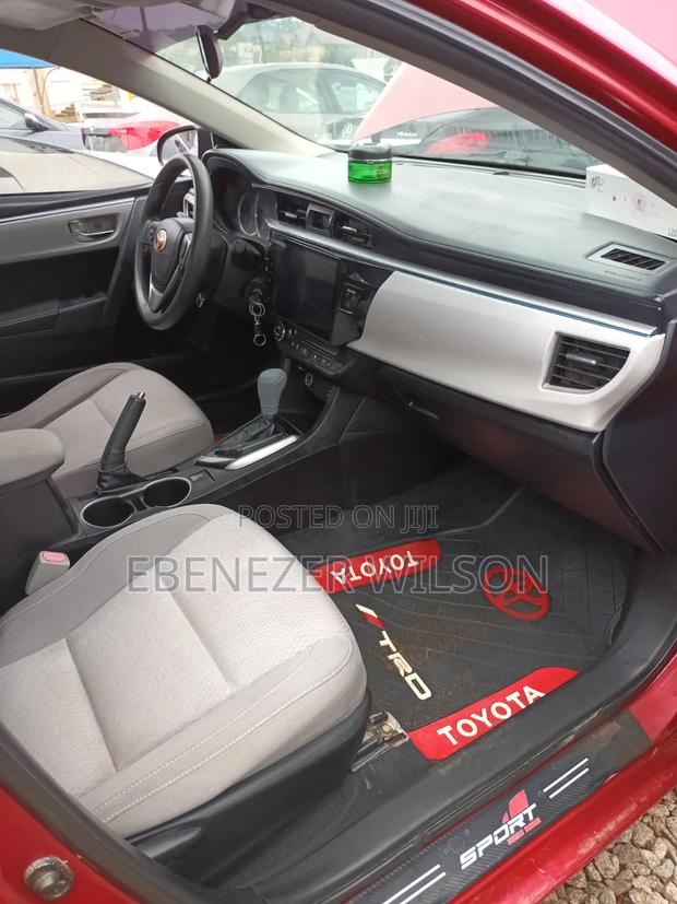 Toyota Corolla LE 4dr Sedan (1.8L 4cyl CVT) 2016 Red