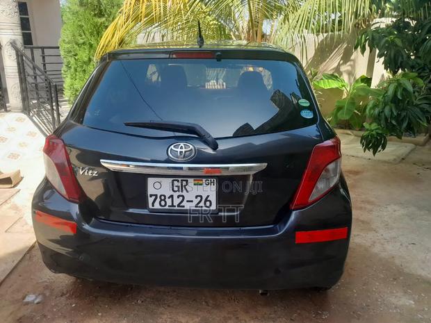 Toyota Vitz 2012 Black