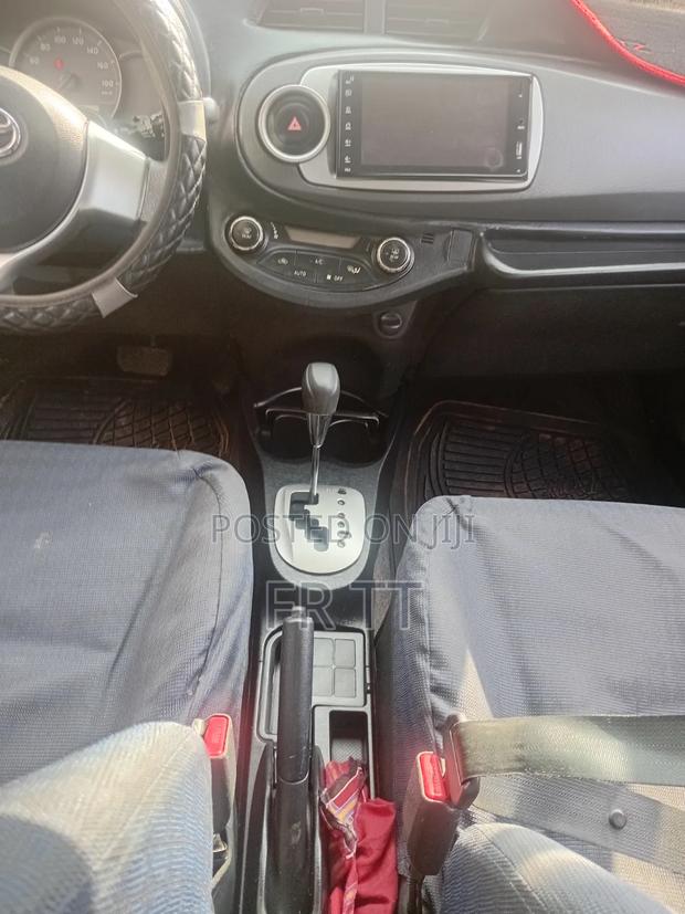 Toyota Vitz 2012 Black