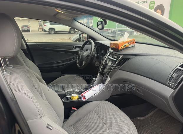 Hyundai Sonata 2013 Black