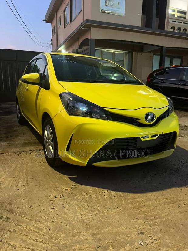 Toyota Vitz 1.3 FWD 5dr 2015