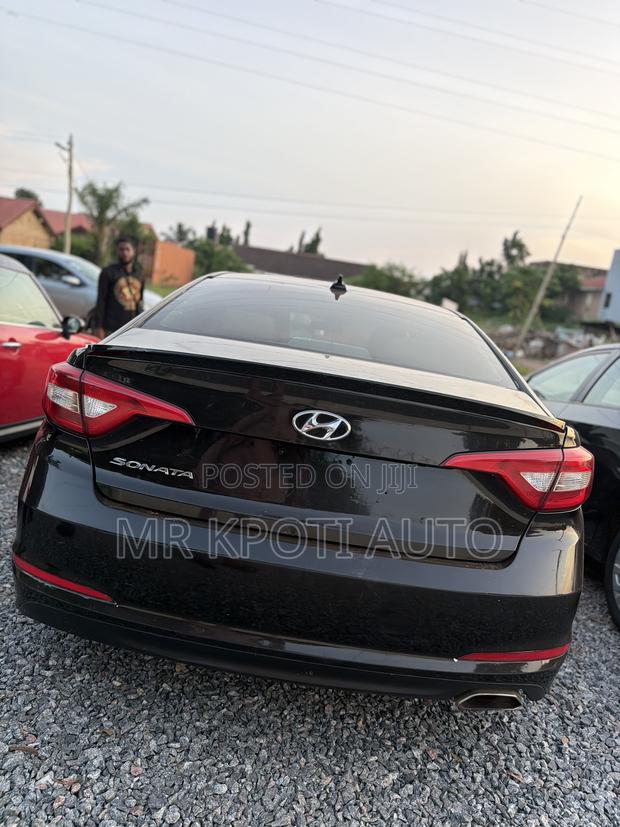 Hyundai Sonata 2016 Black