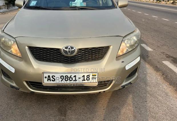 Toyota Corolla LE 4dr Sedan (1.8L 4 cyl 4A) 2009 Gold