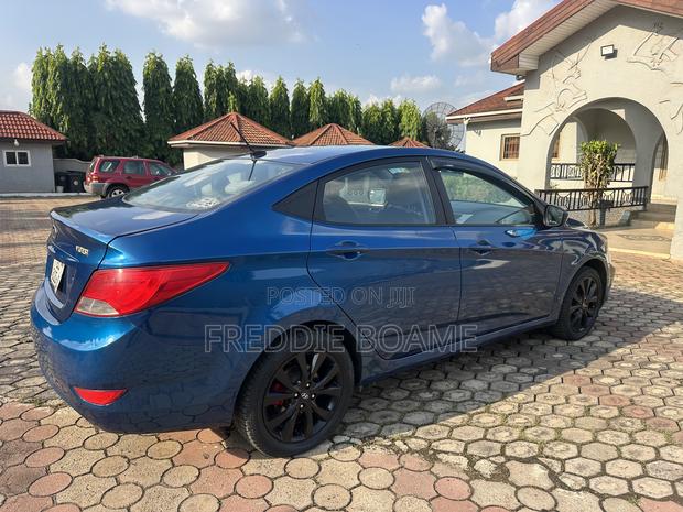 Hyundai Accent 2016 Blue