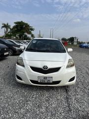 Toyota Yaris SE Hatchback 5dr 2012 White for sale