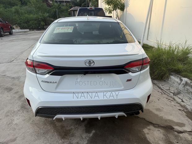 Toyota Corolla SE 2020 White