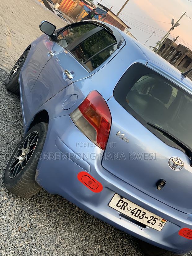 Toyota Vitz 2010 Blue