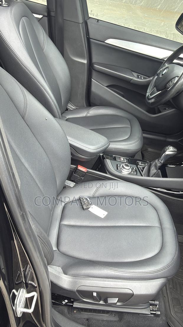 BMW X1 xDrive28i AWD 2017 Black