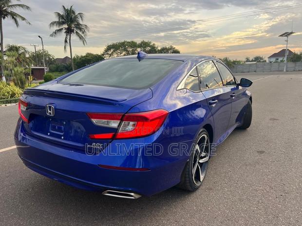 Honda Accord Sport (2.0L 4cyl Turbo 10A) 2019 Blue