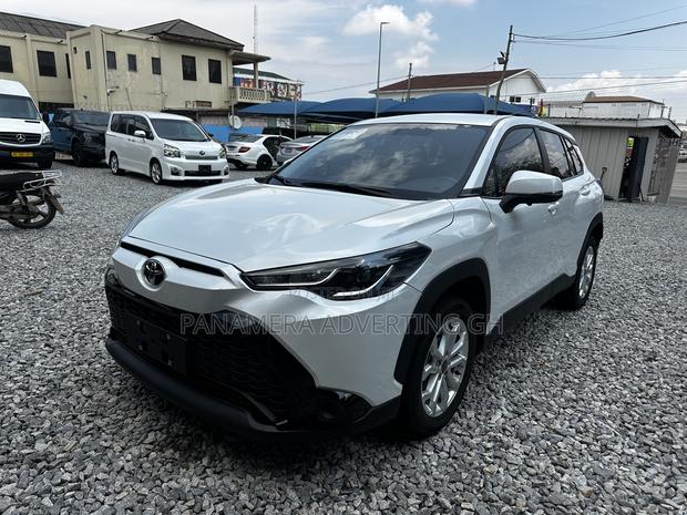 Toyota Frontlander 2.0 Petrol FWD 2024 White