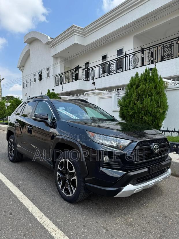 Toyota RAV4 Adventure 2021 Black