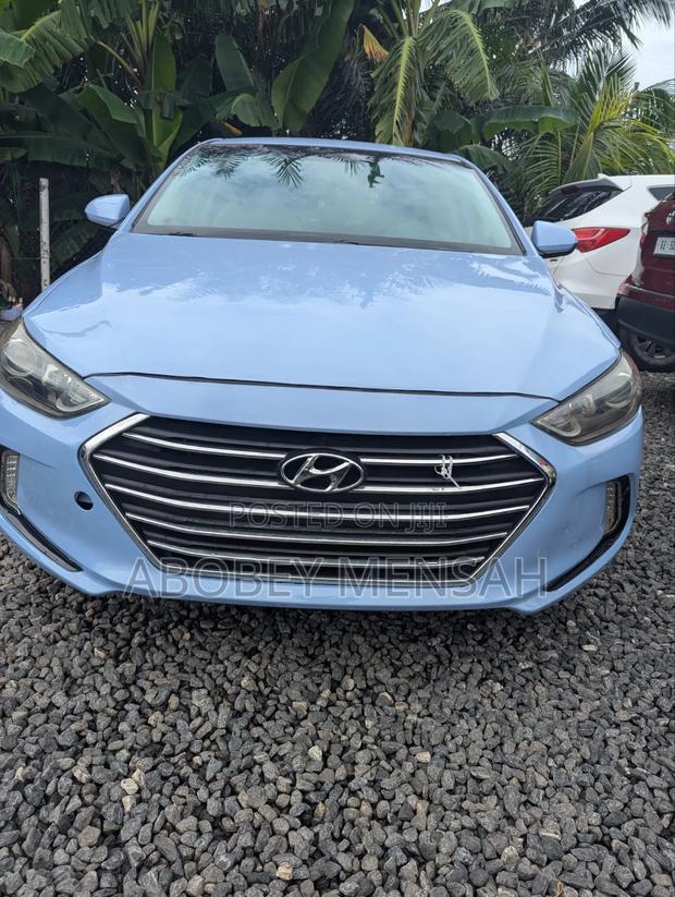 Hyundai Elantra Value Edition Sedan FWD (2.0L 4cyl 6A) 2017