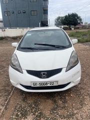 Honda Fit Automatic 2010 White for sale