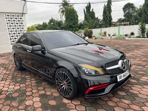 Mercedes-Benz C250 2013 Black