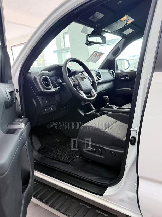 New Toyota Tacoma 2024 White