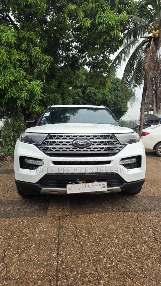 Ford Explorer 2021 White
