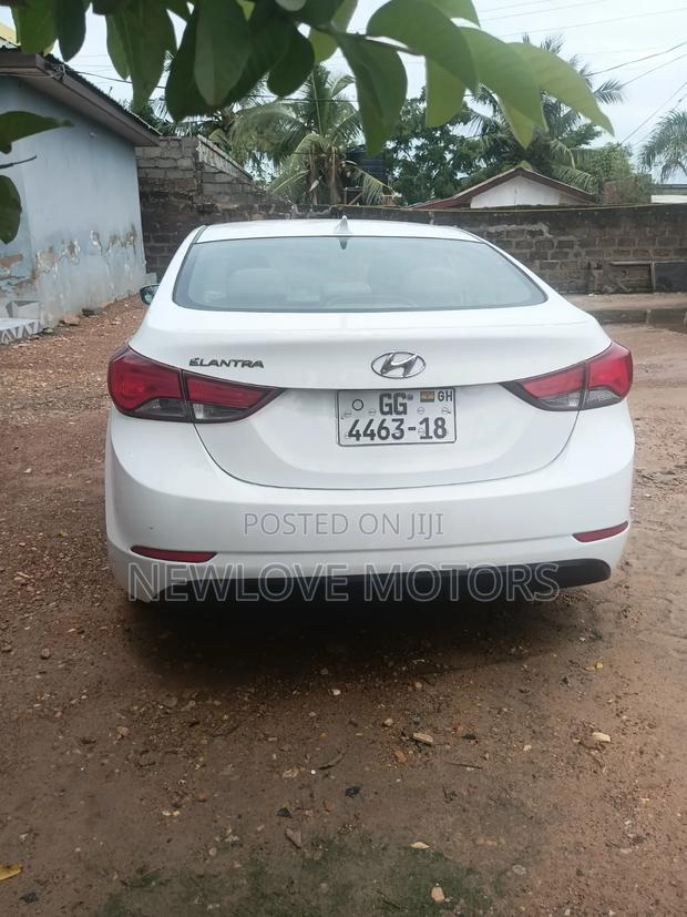 Hyundai Elantra 2015 White