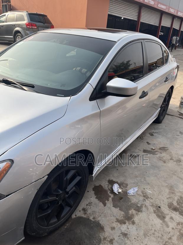 Nissan Sentra SR 4dr Sedan (1.8L 4cyl CVT) 2014 Silver