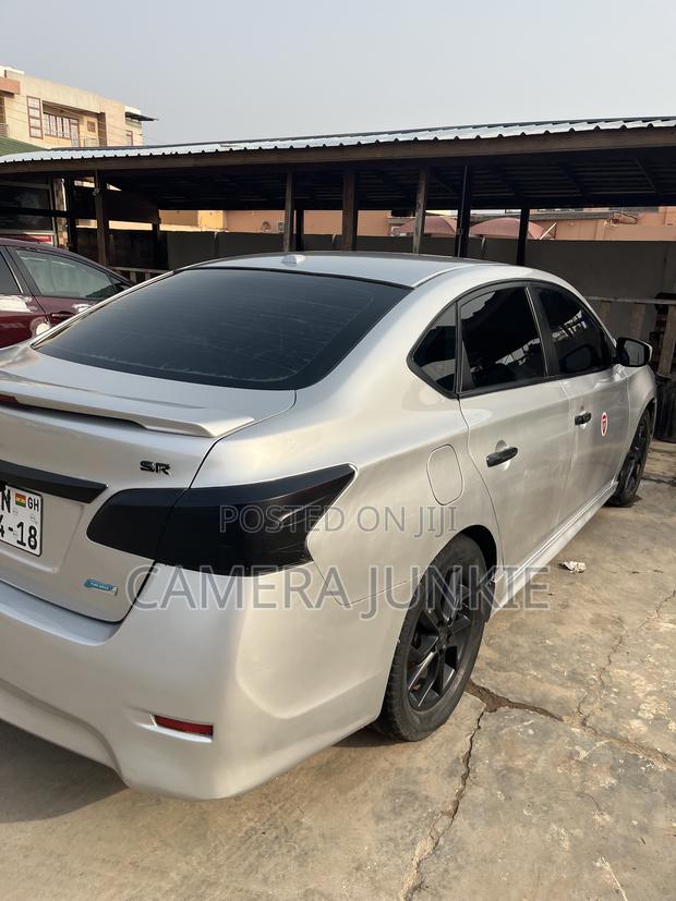 Nissan Sentra SR 4dr Sedan (1.8L 4cyl CVT) 2014 Silver