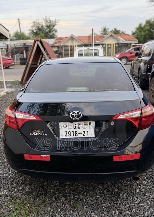 Toyota Corolla LE 4dr Sedan (1.8L 4cyl CVT) 2016 Black