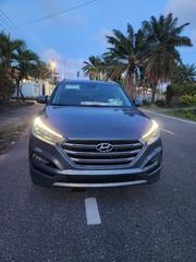 Hyundai Tucson Limited AWD 2016 Gray for sale
