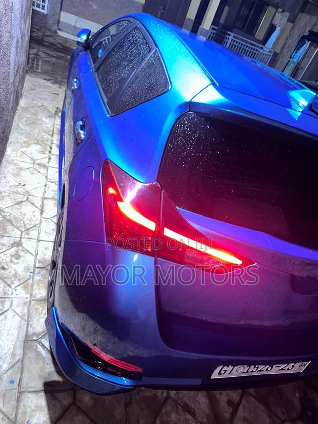 Toyota Corolla LE 4dr Sedan (1.8L 4cyl CVT) 2016 Blue