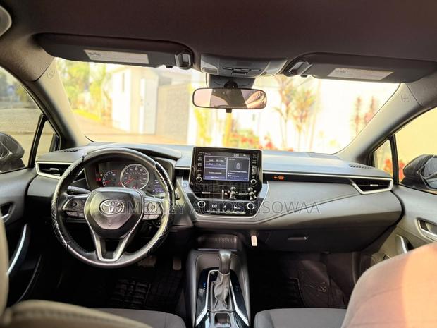 Toyota Corolla XLE 2020 Red