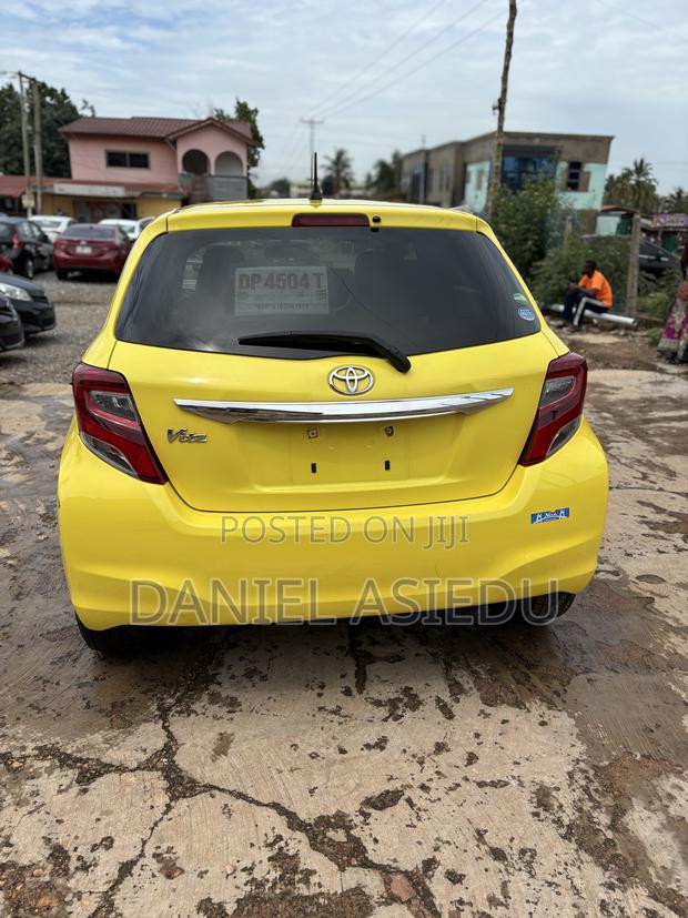 Toyota Vitz 1.3 AWD 3dr 2014 Yellow