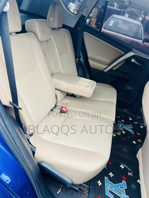 Toyota RAV4 2014 Blue
