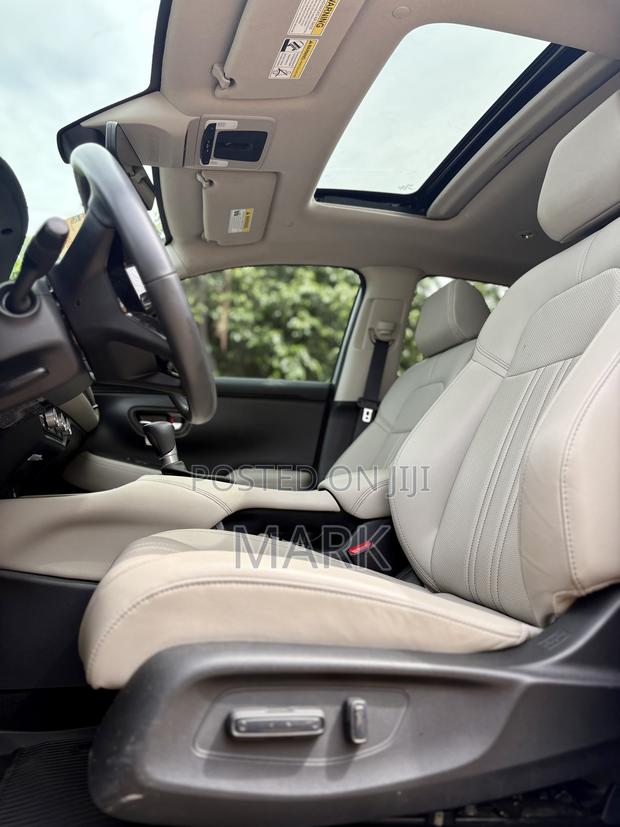 Honda HR-V EX-L 2WD CVT 2024 Silver