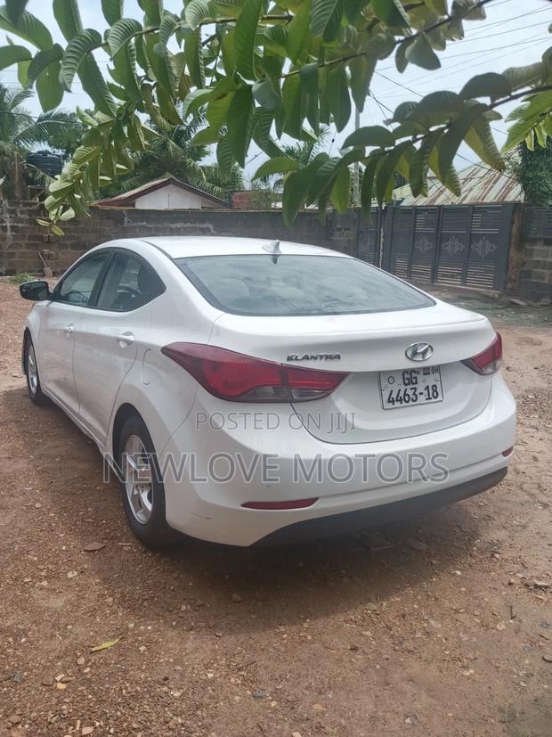Hyundai Elantra 2015 White