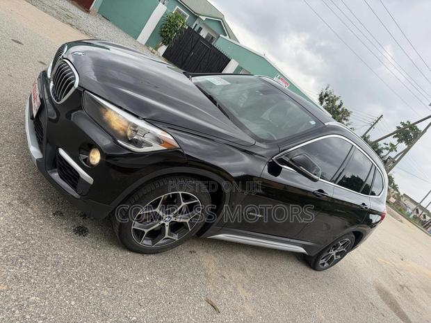BMW X1 xDrive28i AWD 2017 Black