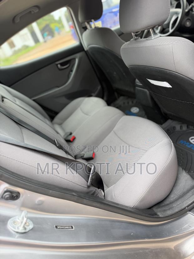 Hyundai Elantra 2016 Gray