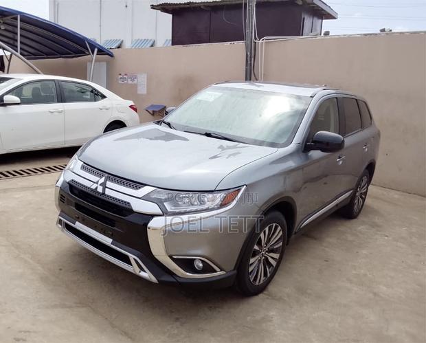 Mitsubishi Outlander 2019 Gray