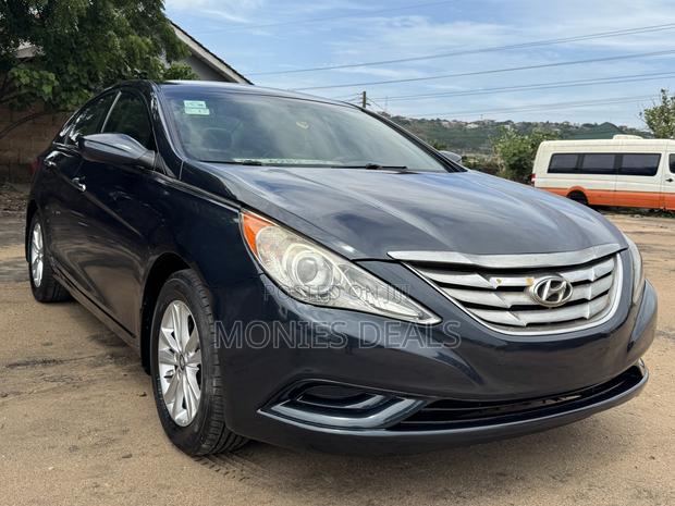 Hyundai Sonata GLS Sedan FWD (2.4L 4cyl 6M) 2011 Blue