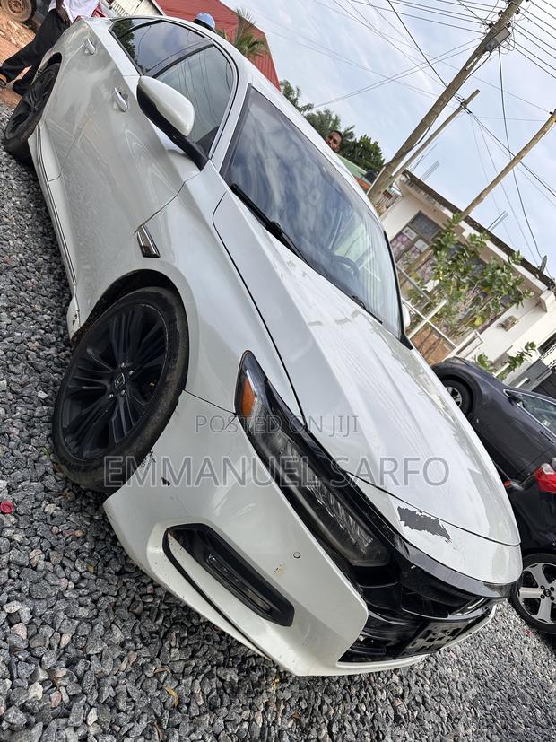 Honda Accord Touring 2.0T 2020 White
