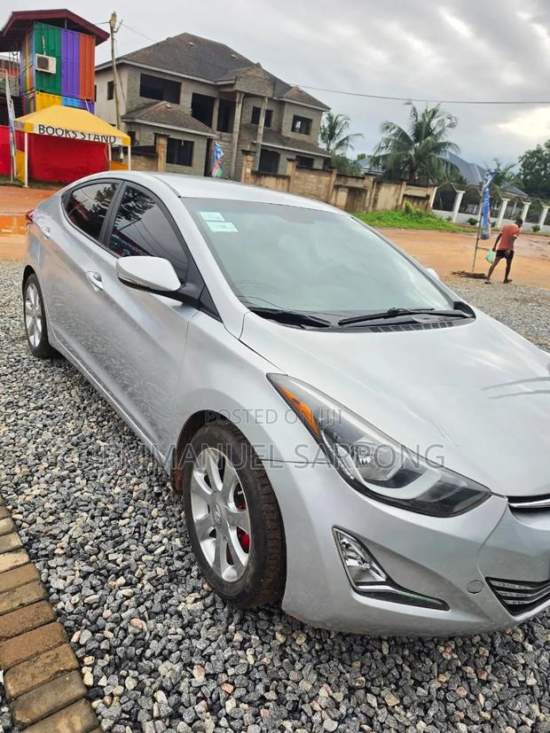 Hyundai Elantra 2015 Silver