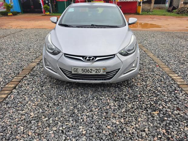 Hyundai Elantra 2015 Silver