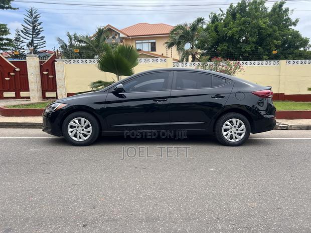 Hyundai Elantra 2016 Black