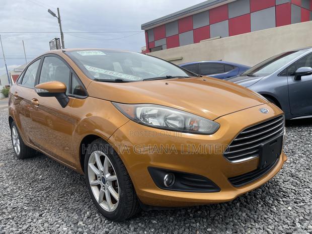 Ford Fiesta S Sedan 2016 Gold