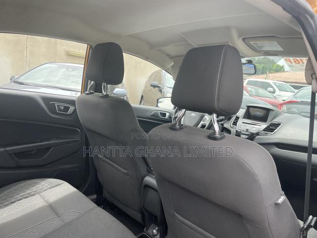 Ford Fiesta S Sedan 2016 Gold