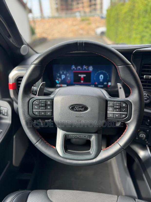 Ford F-150 Raptor 4WD SuperCrew 5.5' Box 2025 Gray