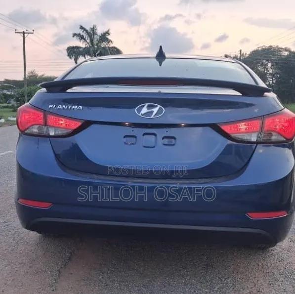 Hyundai Elantra 2016 Blue