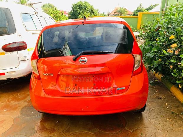 Nissan Note 2013 Orange