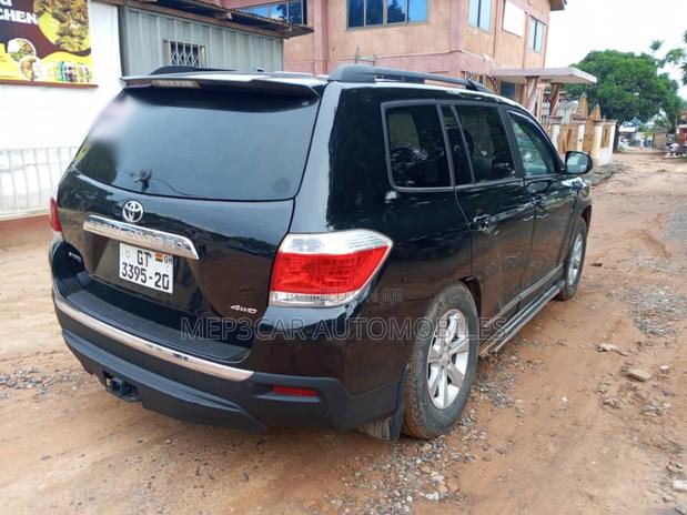 Toyota Highlander 3.5L 4WD 2013 Blue