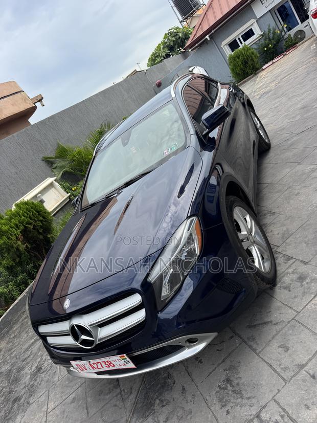 Mercedes-Benz GLA 250 2017 Blue