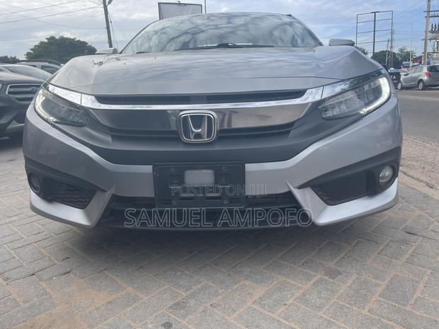 Honda Civic Touring 4dr Sedan (1.5L 4cyl) 2017 Gray
