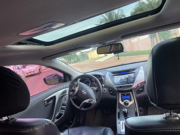 Hyundai Avante 2015 Silver