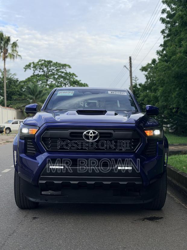 New Toyota Tacoma TRD Sport Double Cab 4WD 5.0 ft. SB (Automatic) 2025
